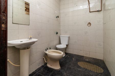 Casa para alugar com 249m², 3 quartos e 2 vagasBanheiro 2