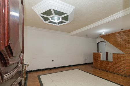 Casa para alugar com 249m², 3 quartos e 2 vagasSala