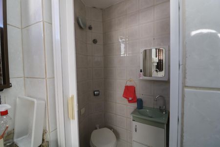 Casa à venda com 180m², 2 quartos e 2 vagasBanheiro de serviço