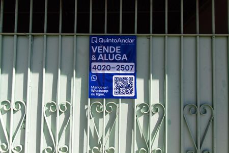 Casa para alugar com 400m², 3 quartos e 3 vagas Casa para alugar com 400m², 3 quartos e 3 vagasPlaca