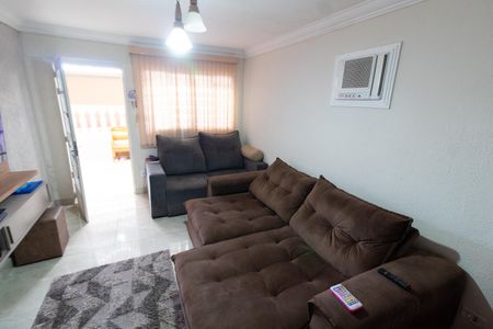Casa para alugar com 400m², 3 quartos e 3 vagas Casa para alugar com 400m², 3 quartos e 3 vagasSala