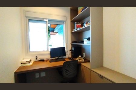 Apartamento à venda com 105m², 3 quartos e 2 vagasQuarto 