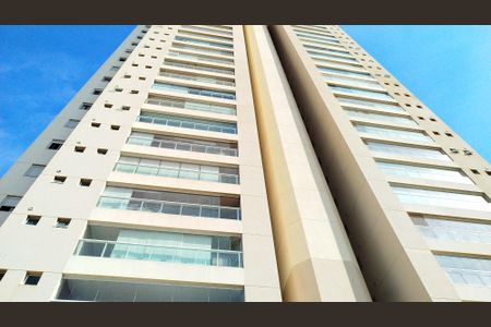 Apartamento à venda com 105m², 3 quartos e 2 vagasFachada