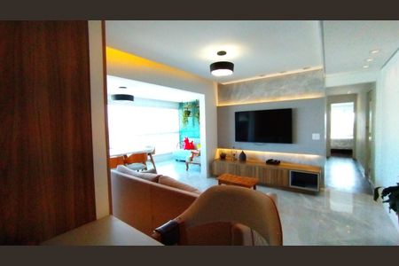 Apartamento à venda com 105m², 3 quartos e 2 vagasCozinha