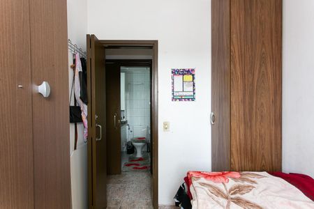 Apartamento à venda com 58m², 3 quartos e 1 vagaQuarto 2
