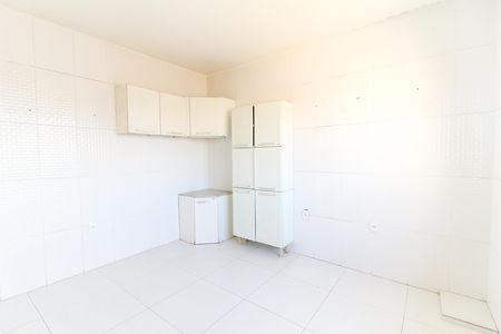 Casa à venda com 250m², 3 quartos e 5 vagas Casa à venda com 250m², 3 quartos e 5 vagasCozinha 2