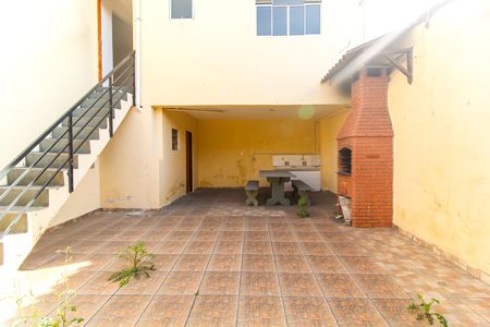Casa à venda com 250m², 3 quartos e 5 vagas Casa à venda com 250m², 3 quartos e 5 vagasQuintal