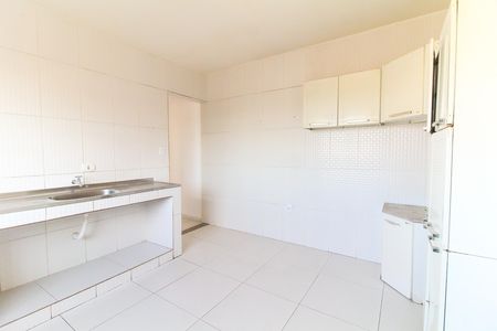 Casa à venda com 250m², 3 quartos e 5 vagas Casa à venda com 250m², 3 quartos e 5 vagasCozinha 2