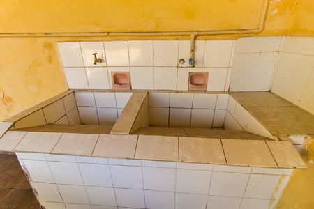 Casa à venda com 250m², 3 quartos e 5 vagas Casa à venda com 250m², 3 quartos e 5 vagasTanque
