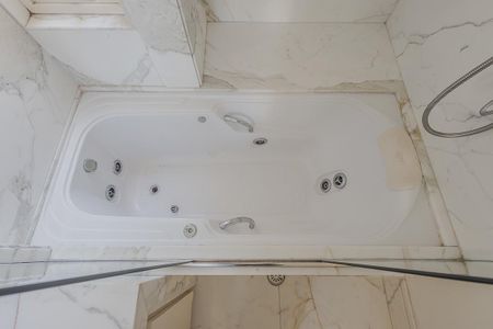 Apartamento à venda com 164m², 2 quartos e 2 vagasBanheiro da Suíte 1