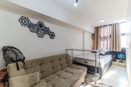 Apartamento à venda com 33m², 2 quartos e sem vagaSala