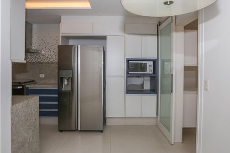 Apartamento à venda com 244m², 4 quartos e 4 vagasCozinha