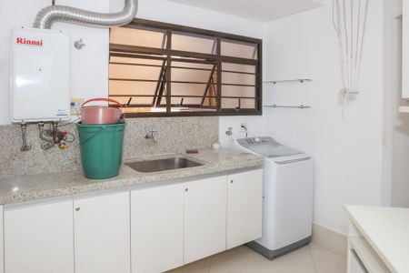 Apartamento à venda com 244m², 4 quartos e 4 vagasÁrea de Serviço