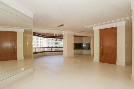 Apartamento à venda com 244m², 4 quartos e 4 vagasSala