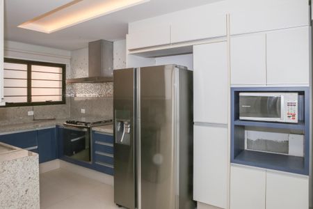 Apartamento à venda com 244m², 4 quartos e 4 vagasCozinha