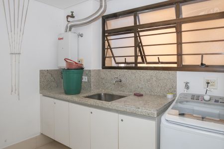 Apartamento à venda com 244m², 4 quartos e 4 vagasÁrea de Serviço