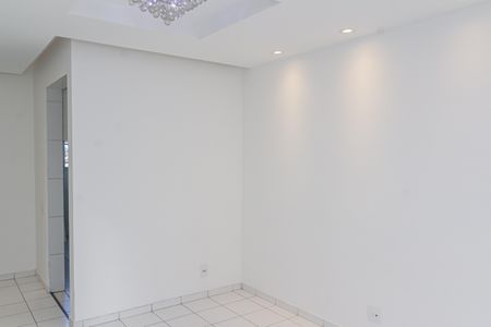 Sala de apartamento para alugar com 2 quartos, 43m² em Cosmos, Rio de Janeiro