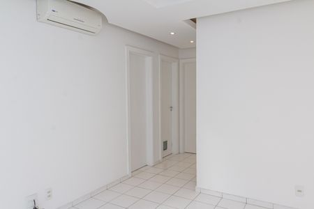 Sala de apartamento para alugar com 2 quartos, 43m² em Cosmos, Rio de Janeiro