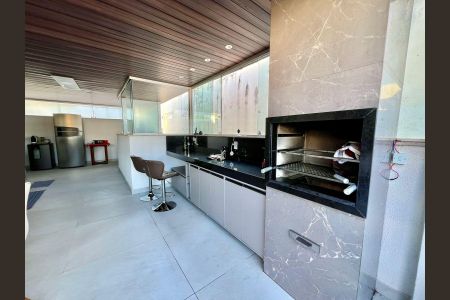 Apartamento à venda com 480m², 2 quartos e 4 vagas Apartamento à venda com 480m², 2 quartos e 4 vagasCobertura