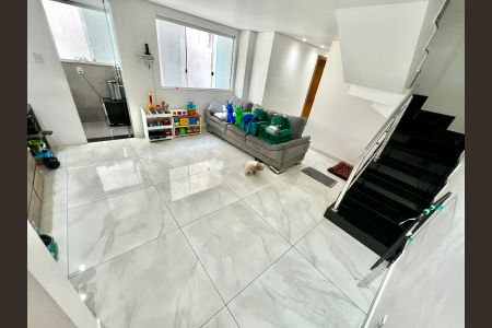 Apartamento à venda com 480m², 2 quartos e 4 vagas Apartamento à venda com 480m², 2 quartos e 4 vagasSala