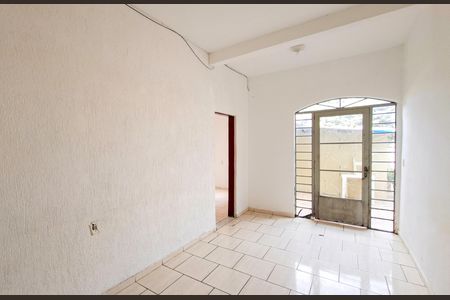 Casa à venda com 250m², 3 quartos e 1 vaga Casa à venda com 250m², 3 quartos e 1 vagaSala 2