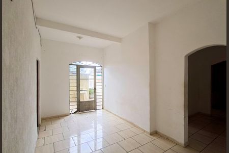 Casa à venda com 250m², 3 quartos e 1 vaga Casa à venda com 250m², 3 quartos e 1 vagaSala 2