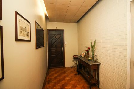 Apartamento à venda com 85m², 3 quartos e sem vaga Apartamento à venda com 85m², 3 quartos e sem vagaSala