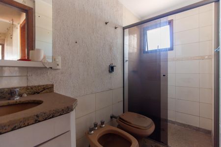 Apartamento à venda com 154m², 3 quartos e 1 vaga Apartamento à venda com 154m², 3 quartos e 1 vagaBanheiro 2