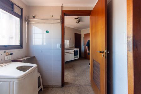 Apartamento à venda com 154m², 3 quartos e 1 vaga Apartamento à venda com 154m², 3 quartos e 1 vagaÁrea de Serviço