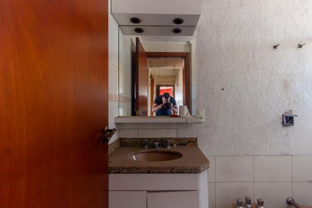 Apartamento à venda com 154m², 3 quartos e 1 vaga Apartamento à venda com 154m², 3 quartos e 1 vagaBanheiro 2