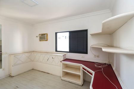 Apartamento à venda com 177m², 3 quartos e 3 vagasSuíte 2