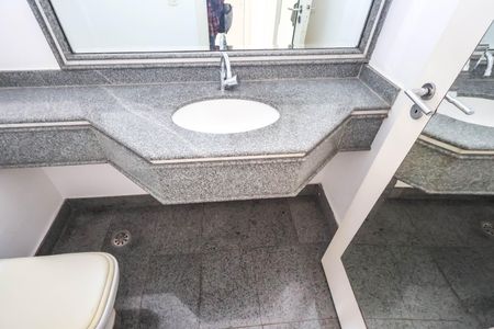 Apartamento à venda com 177m², 3 quartos e 3 vagasLavabo