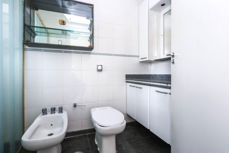 Apartamento à venda com 177m², 3 quartos e 3 vagasBanheiro da Suíte 3