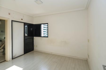 Apartamento à venda com 177m², 3 quartos e 3 vagasSuíte 1