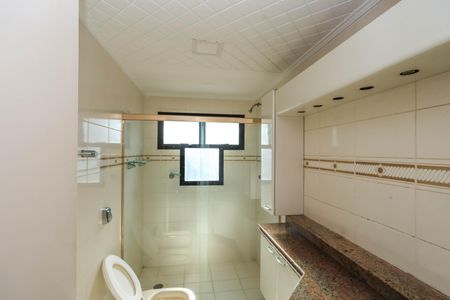 Apartamento à venda com 177m², 3 quartos e 3 vagasBanheiro da Suíte 2