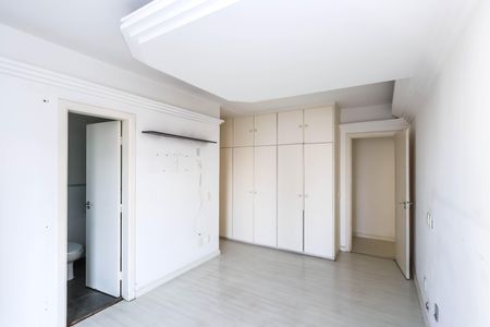 Apartamento à venda com 177m², 3 quartos e 3 vagasSuíte 3