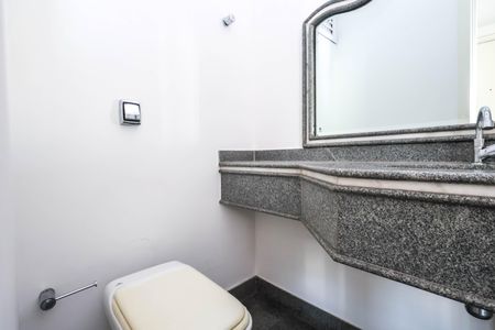 Apartamento à venda com 177m², 3 quartos e 3 vagasLavabo