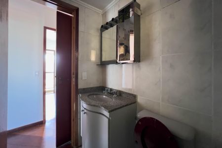Apartamento à venda com 160m², 3 quartos e 3 vagasBanheiro Social