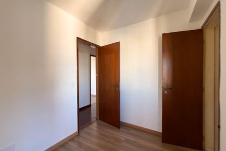 Apartamento à venda com 160m², 3 quartos e 3 vagasQuarto 2