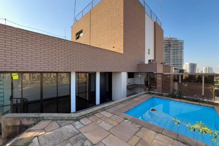 Apartamento à venda com 160m², 3 quartos e 3 vagasCobertura