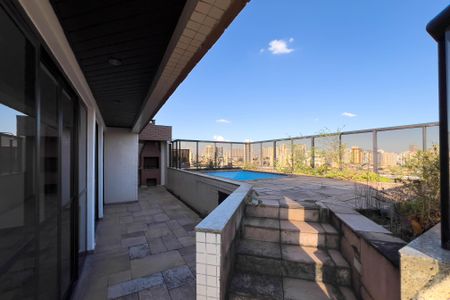 Apartamento à venda com 160m², 3 quartos e 3 vagasCobertura