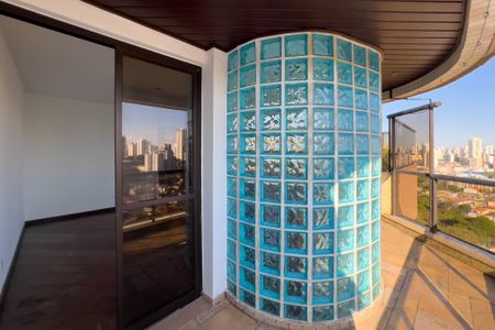 Apartamento à venda com 160m², 3 quartos e 3 vagasCobertura