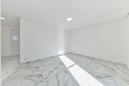 Casa à venda com 250m², 4 quartos e 9 vagasSuíte 2