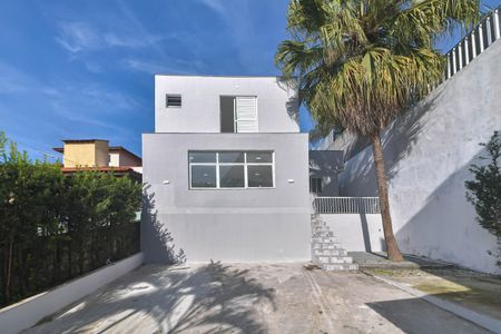 Casa à venda com 250m², 4 quartos e 9 vagasQuintal - Garagem