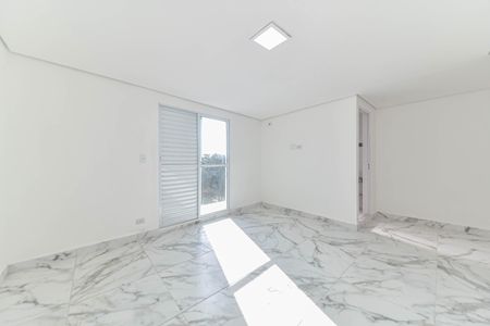 Casa à venda com 250m², 4 quartos e 9 vagasSuíte 2