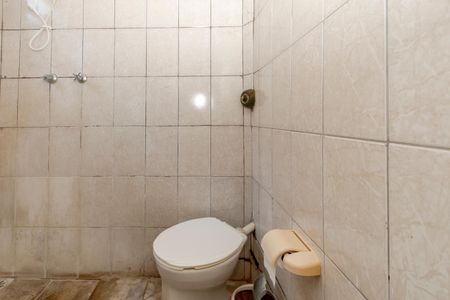 Casa à venda com 250m², 3 quartos e 3 vagas Casa à venda com 250m², 3 quartos e 3 vagasEdícula