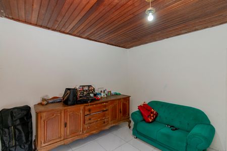 Casa à venda com 250m², 3 quartos e 3 vagas Casa à venda com 250m², 3 quartos e 3 vagasEdícula