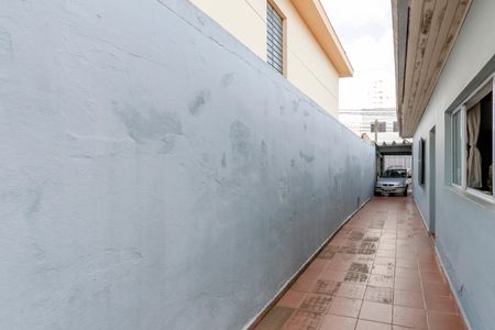 Casa à venda com 250m², 3 quartos e 3 vagas Casa à venda com 250m², 3 quartos e 3 vagasCorredor Lateral