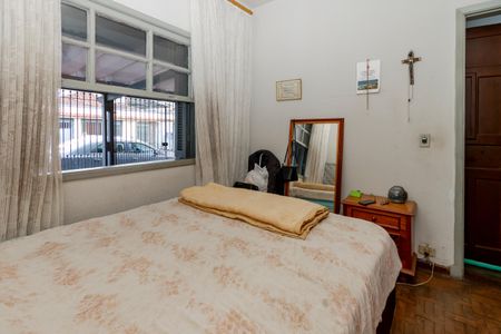 Casa à venda com 250m², 3 quartos e 3 vagas Casa à venda com 250m², 3 quartos e 3 vagasQuarto 1