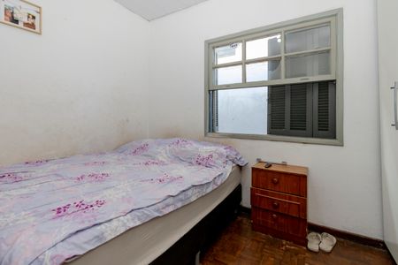 Casa à venda com 250m², 3 quartos e 3 vagas Casa à venda com 250m², 3 quartos e 3 vagasQuarto 2